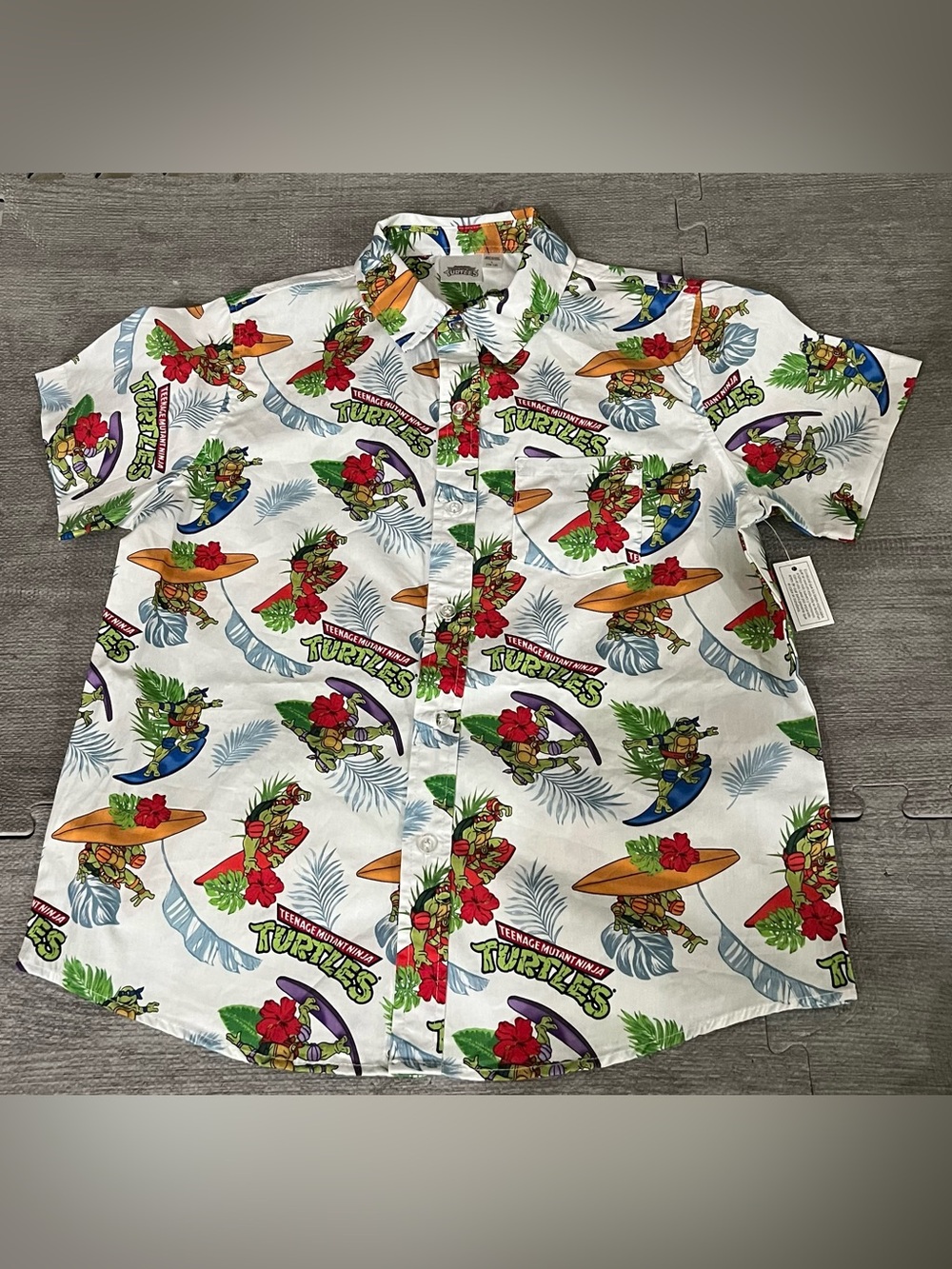 Teenage Mutant Ninja Turtles Teens L (10-12) Hawaiian Graphic Button-Up